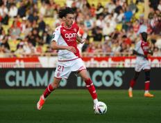 IM体育官方网站-里尔在对阵摩纳哥的比赛中获胜