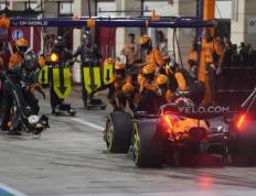 IM体育-关于迈凯伦鏖战雷诺车队，塞恩斯扛起全队的信息