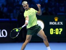 IM体育app-年终总决赛逆转戴维斯杯，兹维列夫统治全场