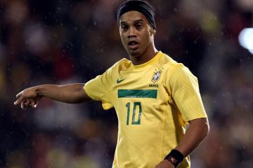 IM体育在线注册-羽坛新纪元，印尼队碾压式胜利背后的战术革命，黄鸭组合如何刷新历史纪录