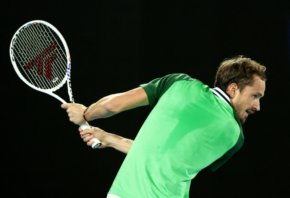 IM体育赛事直播入口-包含英国网球队绝杀意大利网球队，梅德韦杰夫绝境逆转的词条