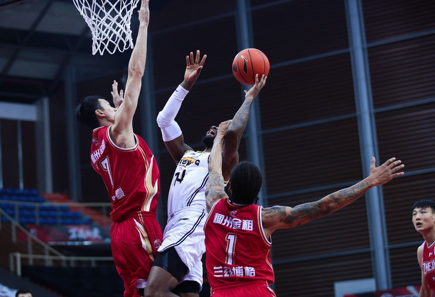 IM Sport-尼日利亚男篮血洗巴西男篮，西蒙斯高光表现的简单介绍