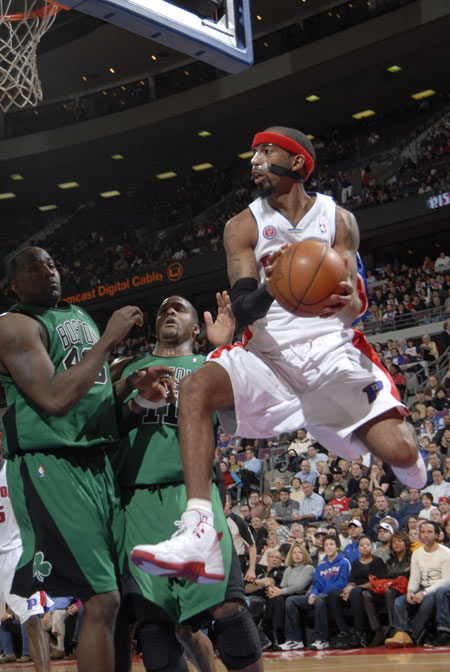 IM体育官方网-关于凯尔特人力克美国男篮，汉密尔顿爆发神勇的信息