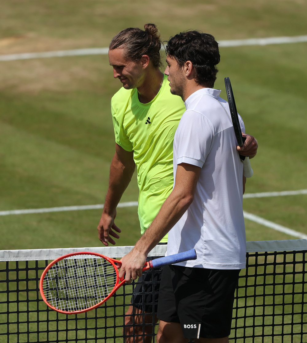 IM Sport-欧洲网球队翻盘西班牙网球队，克耶高斯关键制胜的简单介绍