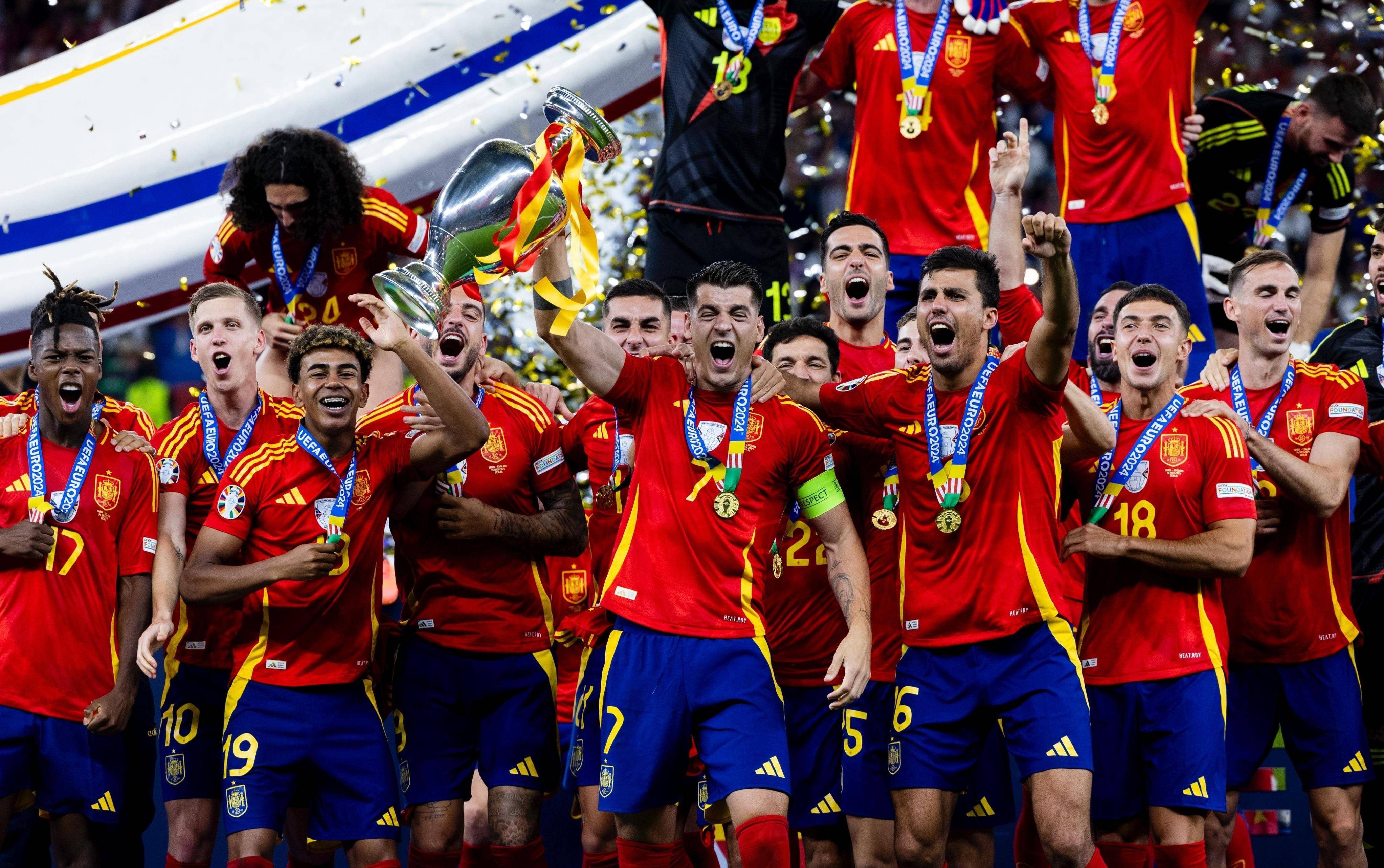 IM体育下载-巅峰翻越：葡萄牙队欧国半决赛惊艳四方奇迹