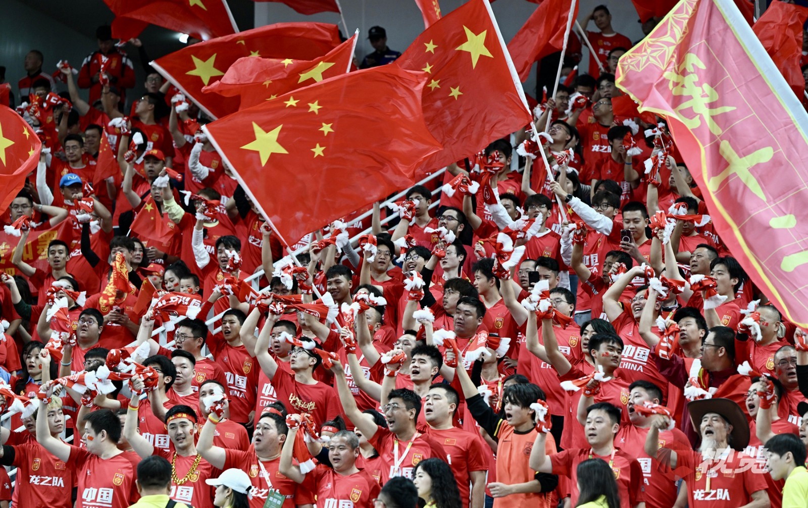 IM体育动画直播通道-恒大主场迎战人和,足球热潮不容错过的简单介绍