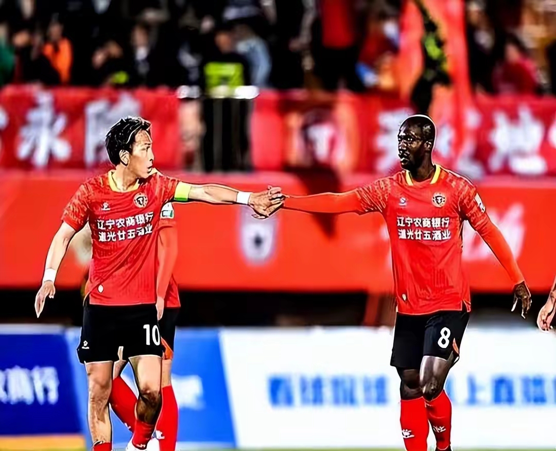 IM体育赛事直播入口-中国队完胜波兰队，奥恰洛夫统治全场