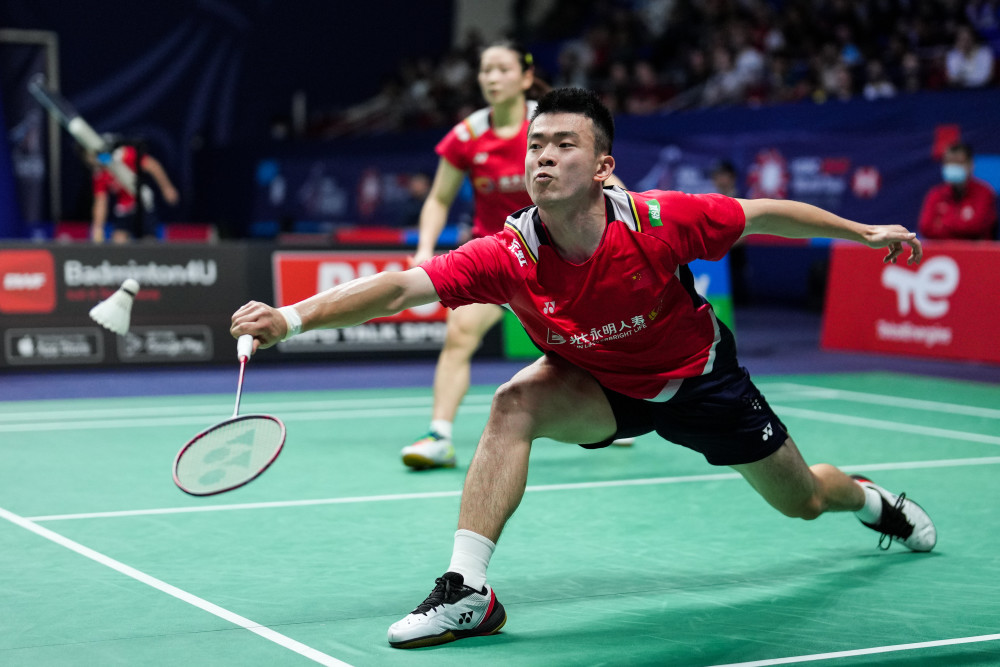 IM体育官网-法国队险胜中国队，郑思维惊艳四座