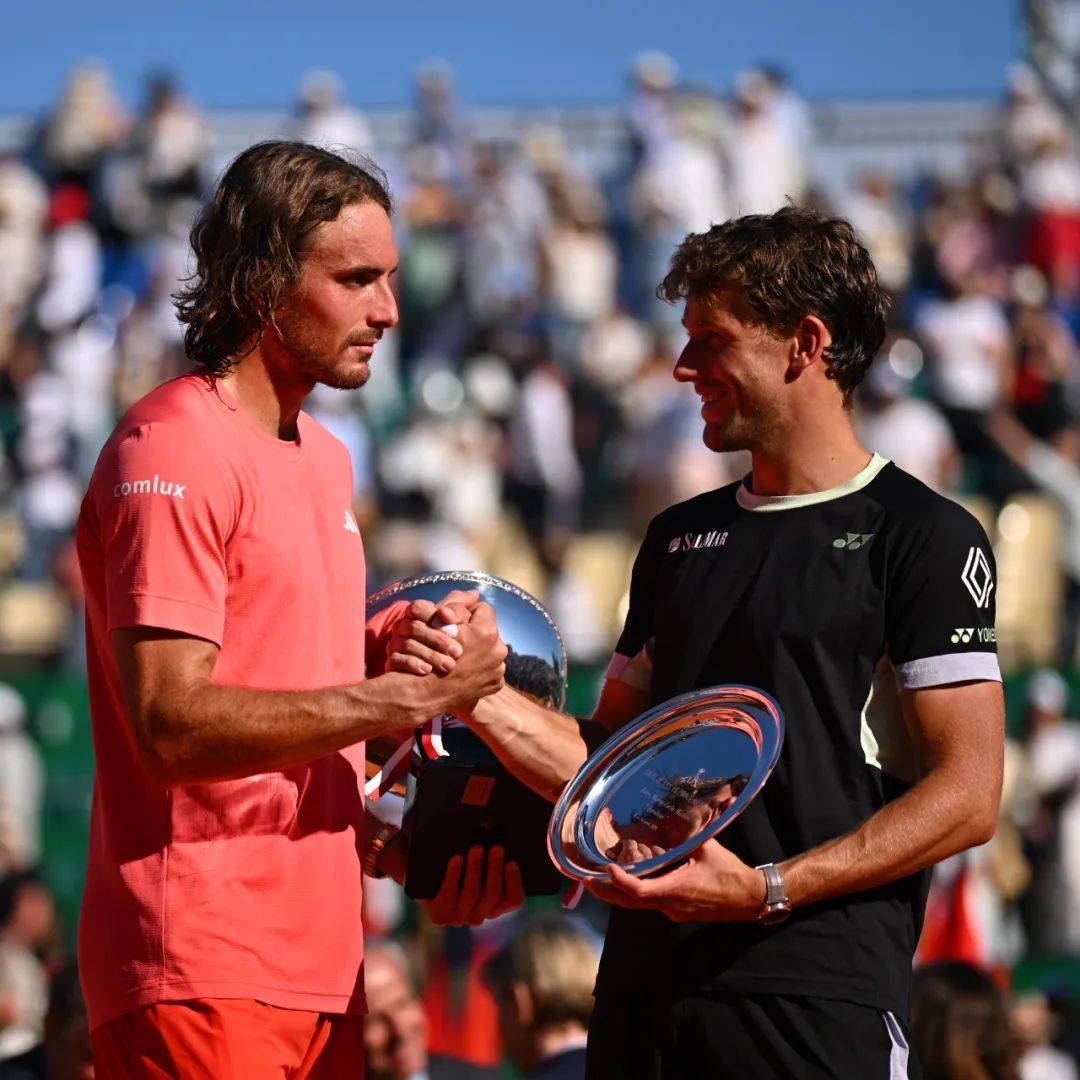 IM体育官网入口-包含联合杯完胜ATP总决赛，西西帕斯关键制胜的词条