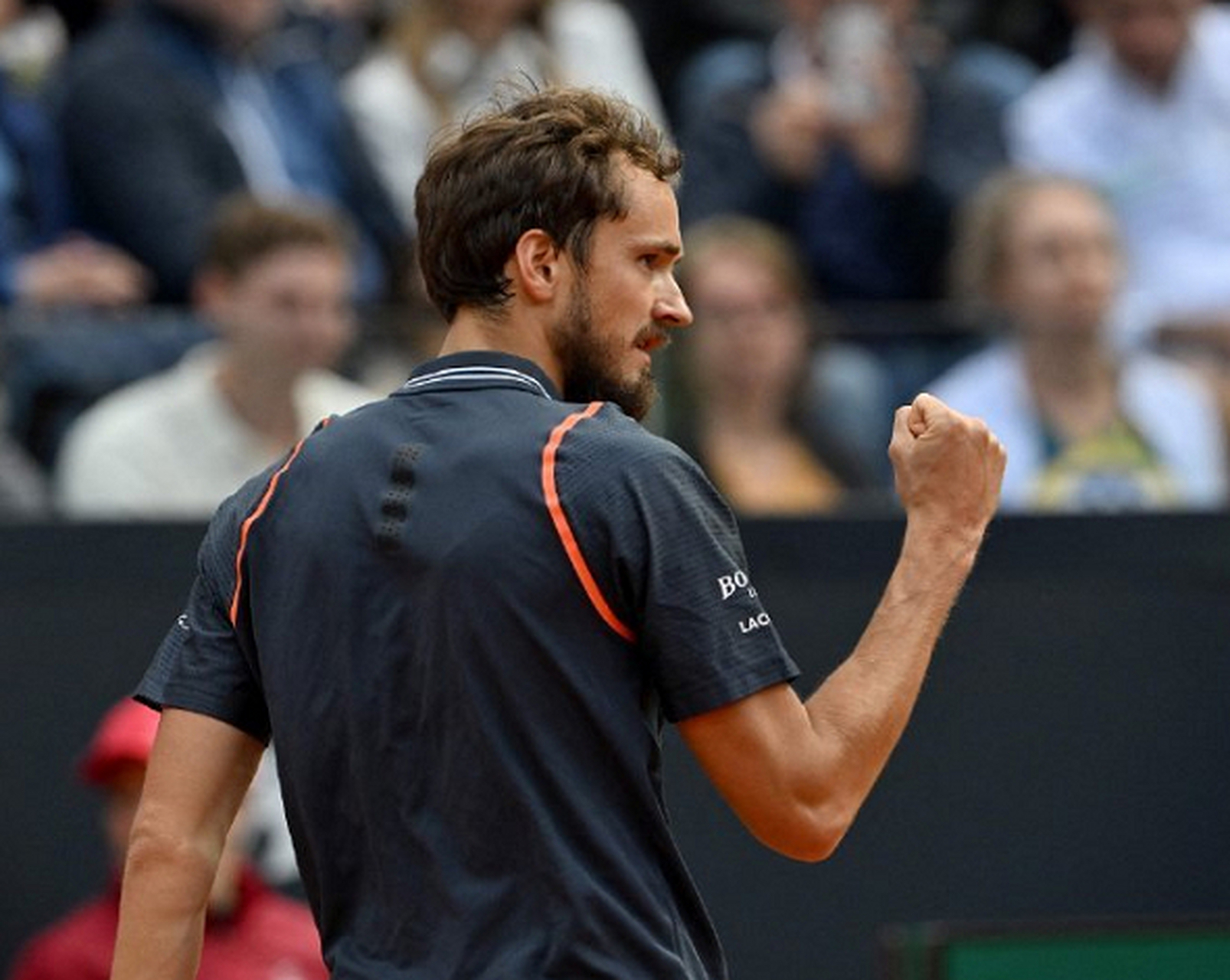 IM体育下载-拉沃尔杯险胜ATP总决赛，梅德韦杰夫惊艳四座的简单介绍