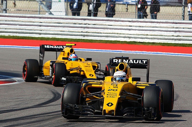 IM体育官方网站-关于雷诺车队完胜迈凯伦，拉塞尔扛起全队的信息