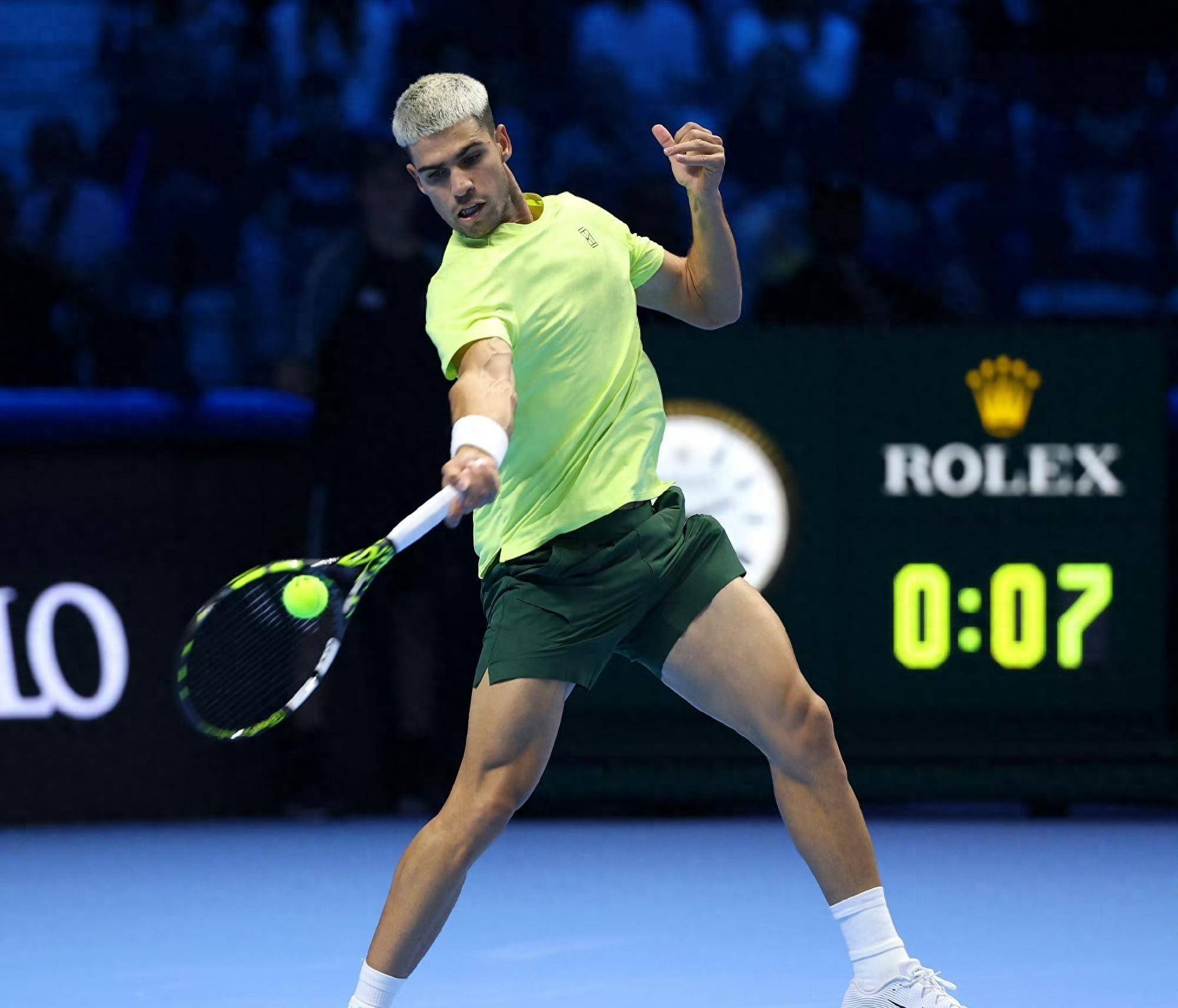 IM体育app-年终总决赛逆转戴维斯杯，兹维列夫统治全场