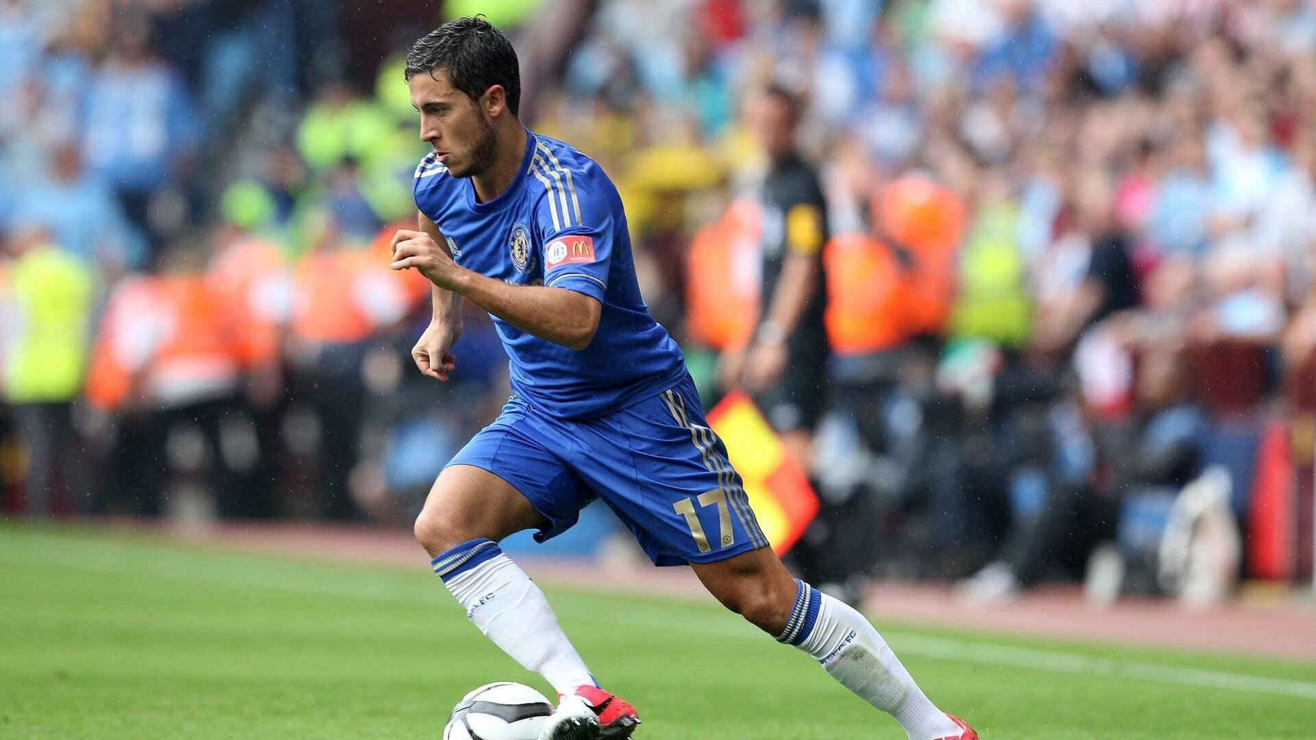 IM体育赛事直播入口-赛道上的星辰，F1新赛季揭幕战之夜，加维的完美交响曲